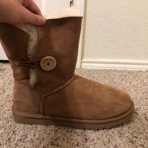 UGG Shoes - tan UGG boots UGG Shoes - tan UGG boots